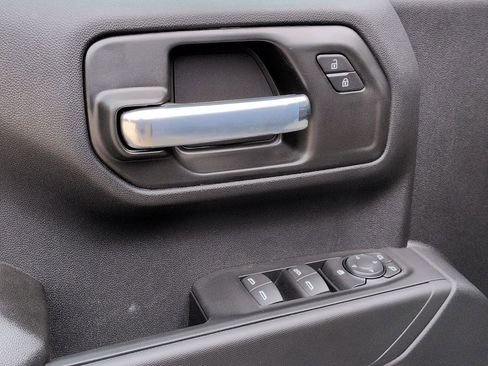 New 2026 Chevrolet Silverado 1500 Custom RWD image 9