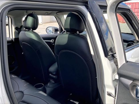 Used 2022 MINI Cooper 4-Door Hardtop image 20