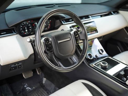 Used 2020 Land Rover Range Rover Velar R-Dynamic S image 20