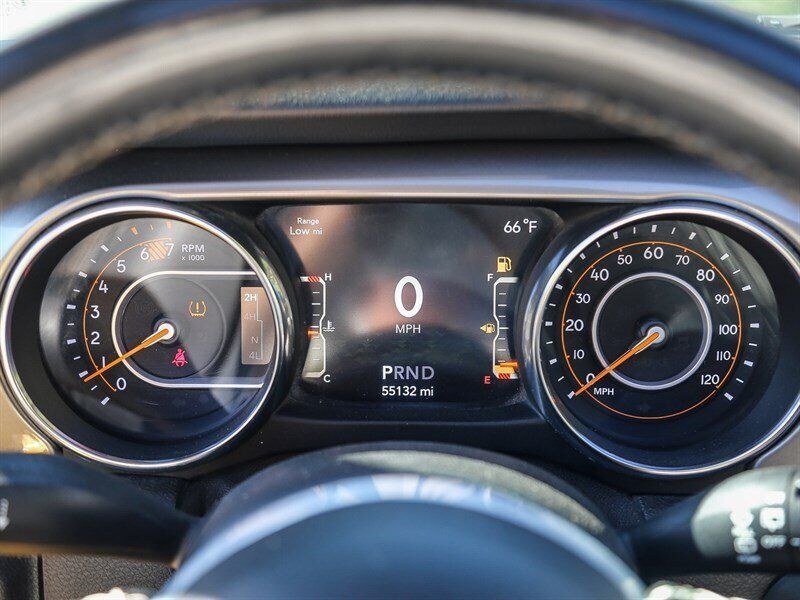 Used 2019 Jeep Wrangler Unlimited Sahara AWD/4WD image 28