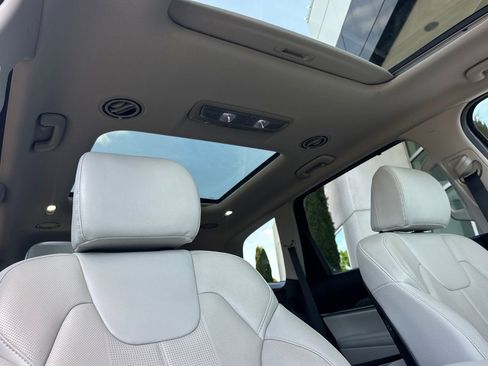 Used 2023 Kia Telluride SX AWD/4WD image 17