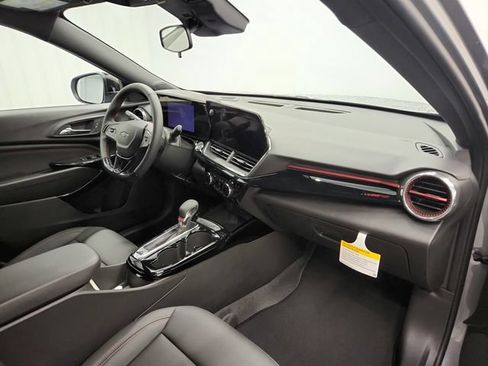 New 2026 Chevrolet Trax RS w/ Driver Confidence Package FWD image 36
