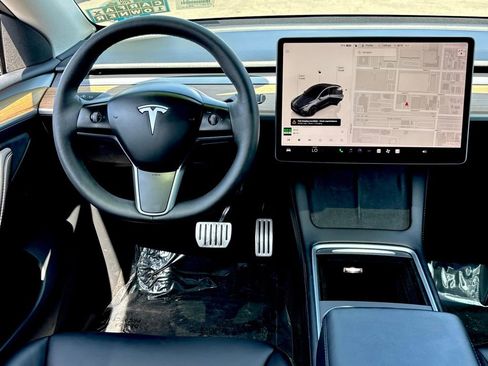 Used 2023 Tesla Model Y Performance image 26