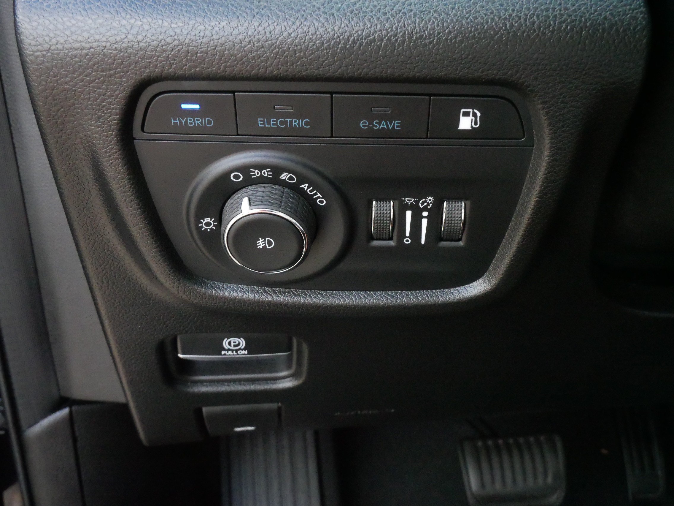 Used 2022 Jeep Grand Cherokee Limited 4xe w/ Luxury Tech Group II AWD/4WD image 26