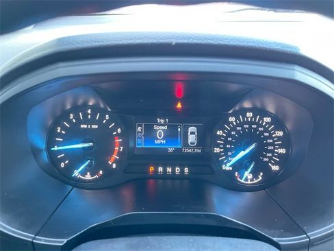 Used 2020 Ford Edge SE image 12