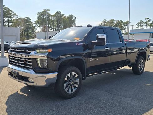 Used 2021 Chevrolet Silverado 3500 LTZ w/ LTZ Premium Package image 7