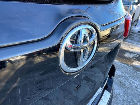 Used 2018 Toyota Highlander Limited image 30