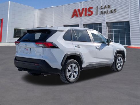 Used 2024 Toyota RAV4 LE image 6