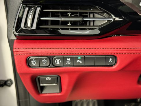 Used 2025 Acura MDX Type S image 19