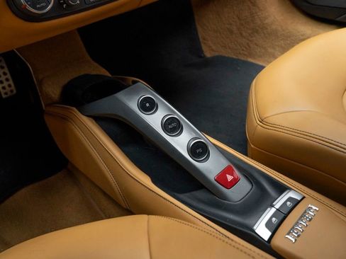 Used 2016 Ferrari 488 GTB RWD image 29