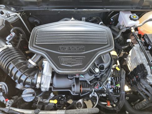Used 2024 Cadillac XT5 Premium Luxury FWD image 32