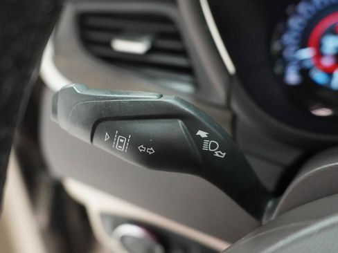 Used 2019 Lincoln MKC Reserve w/ MKC Technology Package FWD image 9