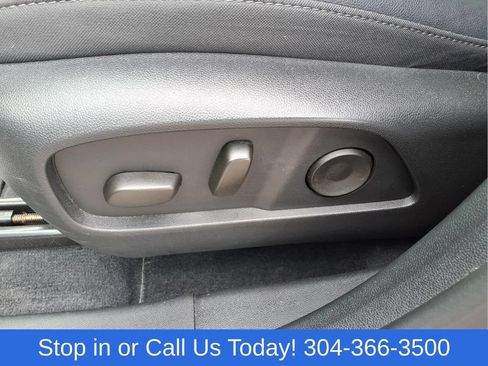 Used 2025 Chevrolet Equinox LT w/ Convenience Package II AWD/4WD image 16