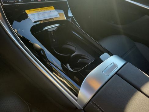 Certified 2026 Mercedes-Benz GLC 300 image 25