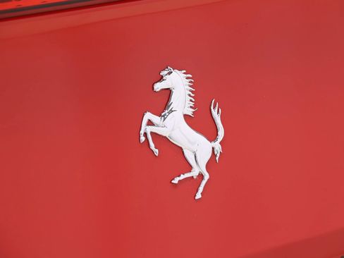 Used 2017 Ferrari California T RWD image 59
