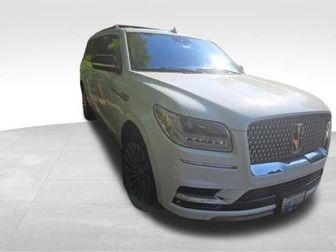 Used 2020 Lincoln Navigator L Reserve w/ Luxury Package AWD/4WD image 9