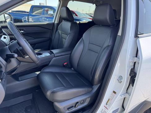 Used 2024 Nissan Rogue SL w/ SL Premium Package image 25