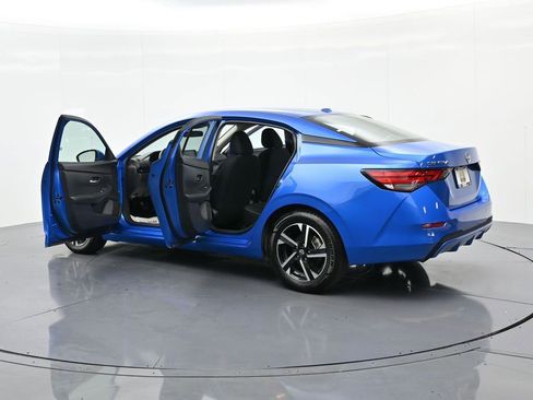 Used 2024 Nissan Sentra SV image 25