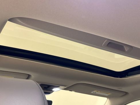 Certified 2025 Honda HR-V EX-L image 12