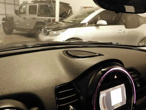 Used 2016 MINI Cooper Clubman FWD image 32