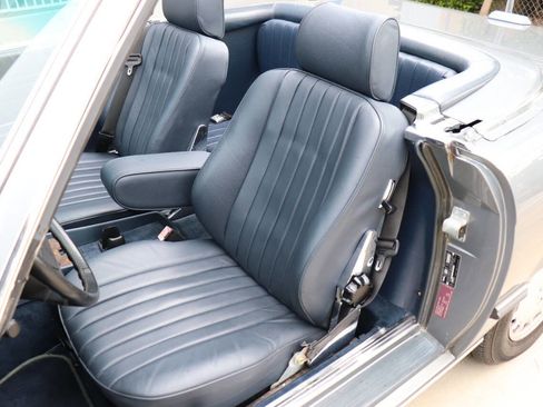 Used 1989 Mercedes-Benz 560 SL image 17