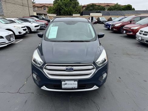 Used 2019 Ford Escape SE FWD image 11