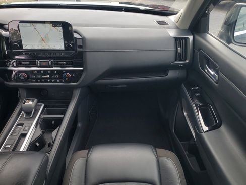 Used 2023 Nissan Pathfinder SL w/ SL Premium Package FWD image 22