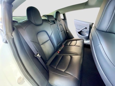 Used 2020 Tesla Model 3 RWD image 17