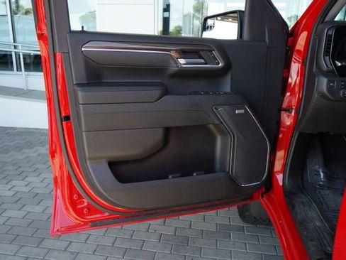 Used 2024 Chevrolet Silverado 1500 LT Trail Boss w/ Convenience Package II AWD/4WD image 20