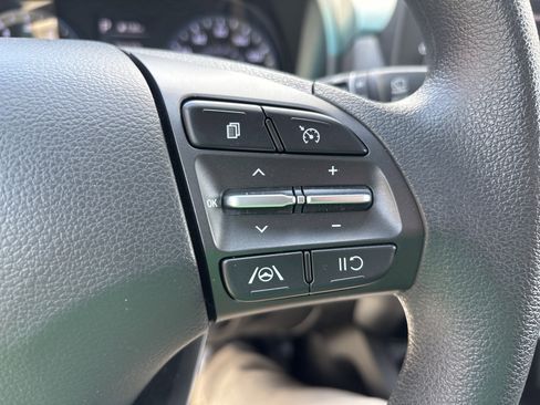 Used 2023 Hyundai Kona SEL AWD/4WD image 20