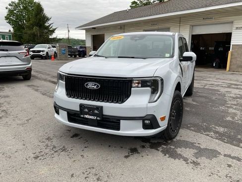Used 2026 Ford Maverick Lobo AWD/4WD image 23