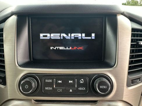 Used 2015 GMC Yukon Denali w/ Premium Package image 18