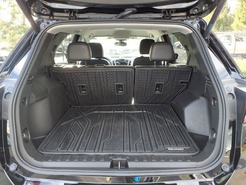 Used 2022 Chevrolet Equinox Premier image 9
