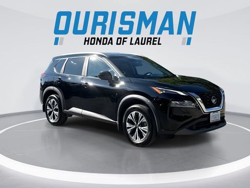 Used 2023 Nissan Rogue SV w/ SV Premium B Package FWD image 2