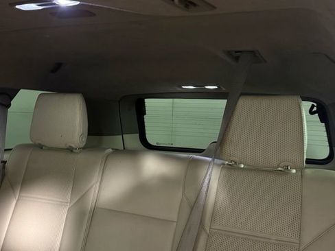 Used 2021 Cadillac Escalade ESV Sport Platinum image 23