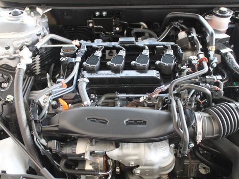 Used 2025 Honda Accord LX image 19