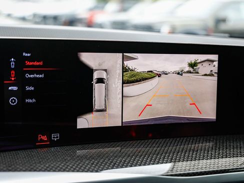 Used 2025 Cadillac Escalade ESV V AWD/4WD image 26