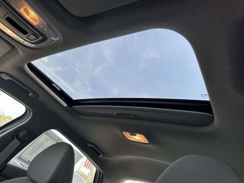 Used 2025 Hyundai Elantra SEL image 23