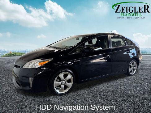 Used 2013 Toyota Prius Persona Series FWD image 2