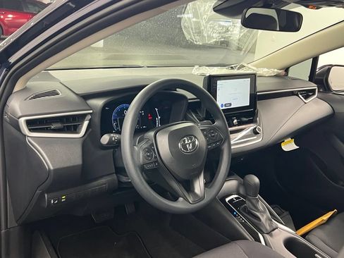 Used 2026 Toyota Corolla LE FWD image 10