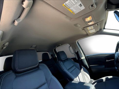 Used 2022 Nissan Frontier SV image 29