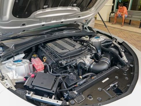 Used 2019 Chevrolet Camaro ZL1 image 79