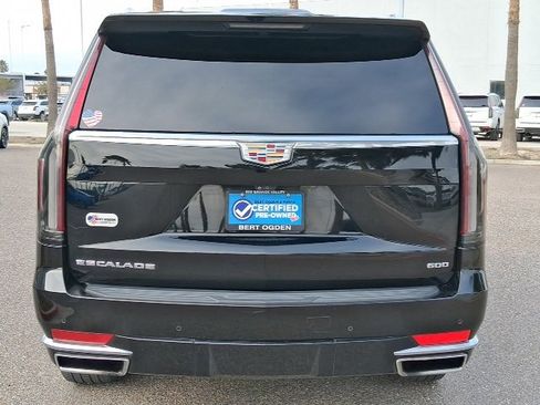 Used 2024 Cadillac Escalade Premium Luxury image 5