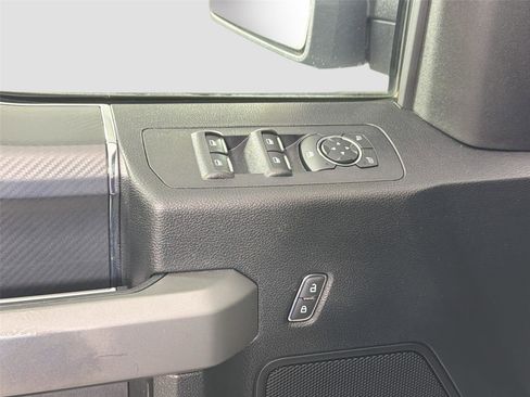 Used 2018 Ford F150 XLT w/ Equipment Group 302A Luxury AWD/4WD image 17