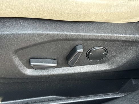 Used 2023 Ford Edge SEL AWD/4WD image 17
