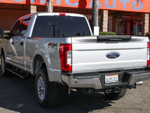 Used 2017 Ford F250 XLT w/ XLT Value Package AWD/4WD image 6