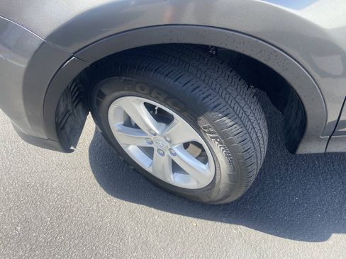 Used 2014 Toyota RAV4 XLE FWD image 9