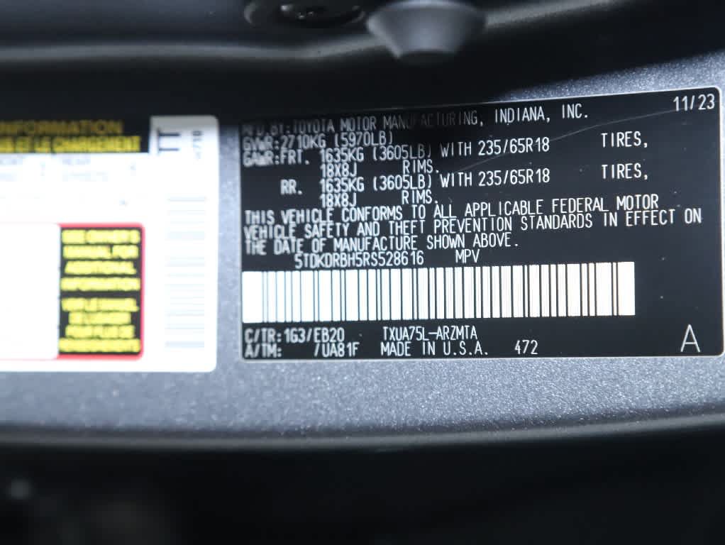 Used 2024 Toyota Highlander XLE AWD/4WD image 26