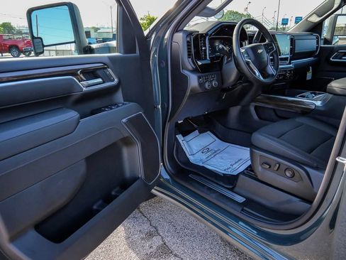 New 2026 Chevrolet Silverado 3500 LT w/ Convenience Package AWD/4WD image 26