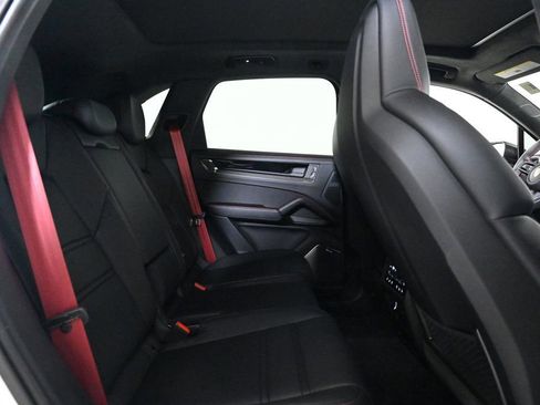 Certified 2025 Porsche Cayenne GTS image 19